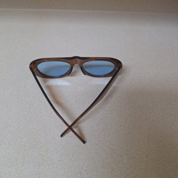 FASHION SUN GLASSES.NEW. - Picture 3 of 3